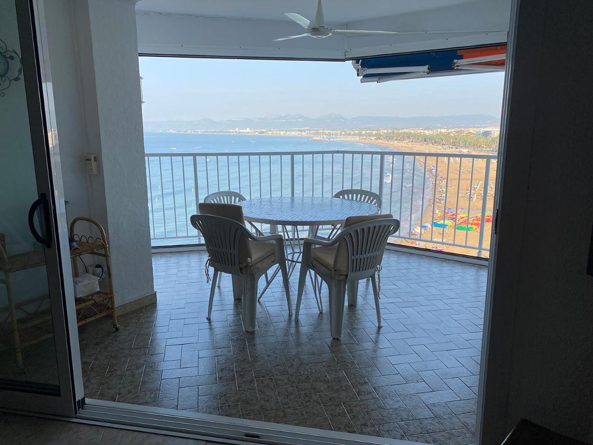 Appartement Spacieux, Front De Mer, Vue Splendide سالو المظهر الخارجي الصورة