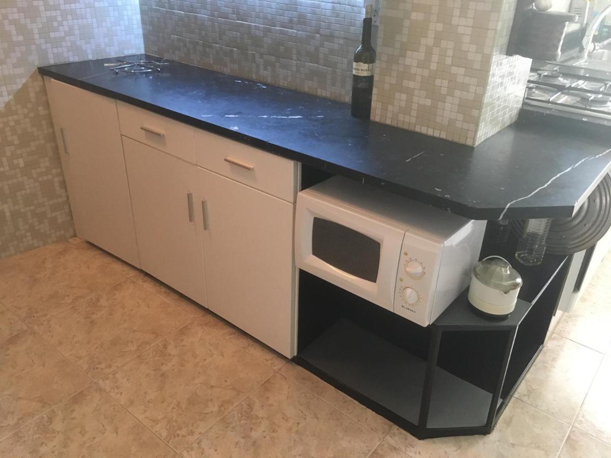 Appartement Spacieux, Front De Mer, Vue Splendide سالو المظهر الخارجي الصورة